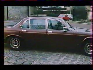 Regarder des vidéos porno mamans-viens, j'ai pas de culotte (1982) film complet