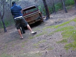 Porno russe grand chatte lisa dans les bois