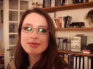 Porno de 30 ans elle demenage noir clitoris