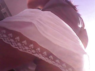 Incroyable upskirt compil dans un marché français 02 incroyable dans le marché