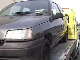 Des films porno en ligne sans abri française mature baisée par le chauffeur de camion conducteur baisée