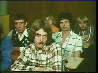 Porno mineur gaelle, malou... et virginie - 1975