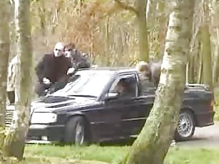 Porno regarder maman en bas de salope française dans le parkin beaucoup exhibitionnisme fait maison