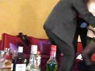 Femme française baise avec 4 hommes - gang bang gang bang gang baise